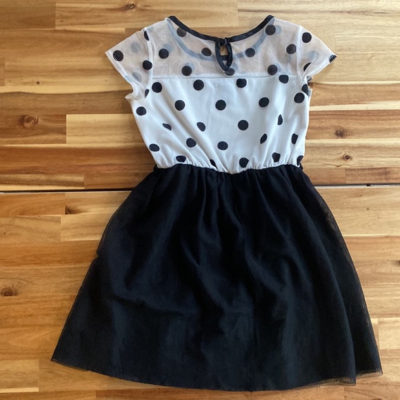 Girls Size 8 polka dot dress - Picture 3 of 5